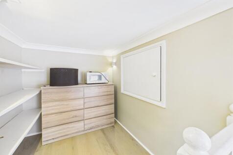 Studio / Reception