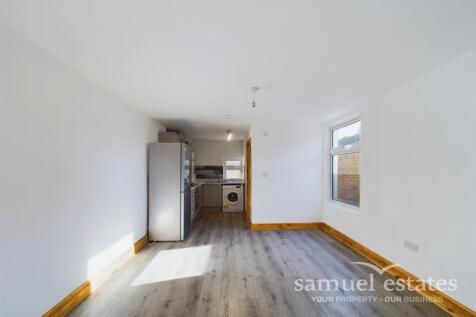 Living Room / Kitche