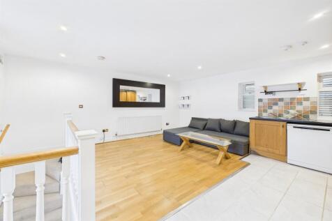 Living Room / Kitche