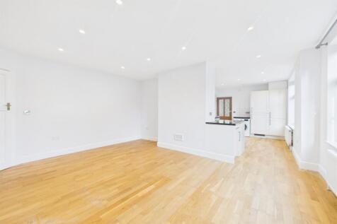Living Room / Kitche