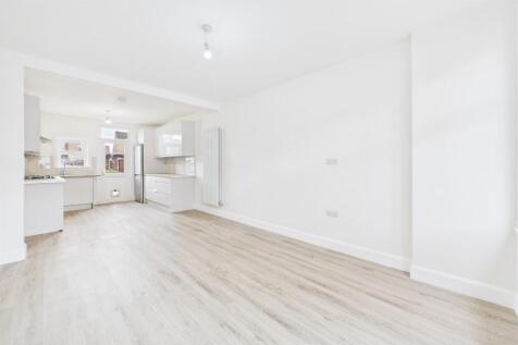 Living Room / Kitche