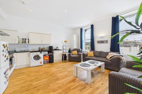 Living Room / Kitche