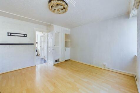 CAM02700G0-PR0174-STILL002.jpg