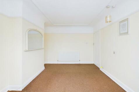 CAM02700G0-PR0201-STILL002.jpg