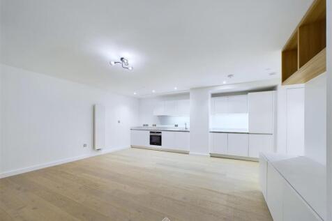 CAM02826G0-PR0063-STILL005.jpg