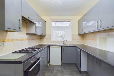 CAM02700G0-PR0178-STILL001.jpg