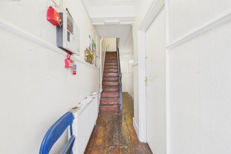 CAM02700G0-PR0345-STILL002.jpg