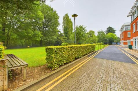 CAM02700G0-PR0181-STILL013.jpg