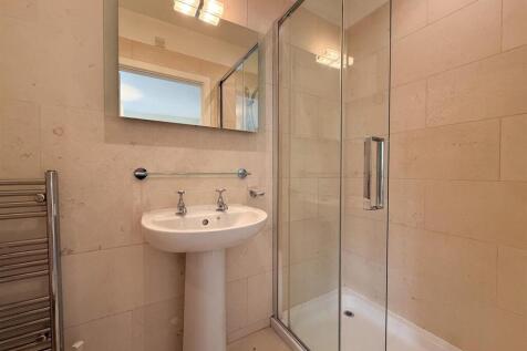 En Suite 2