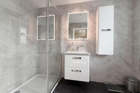 Bed 1 En Suite