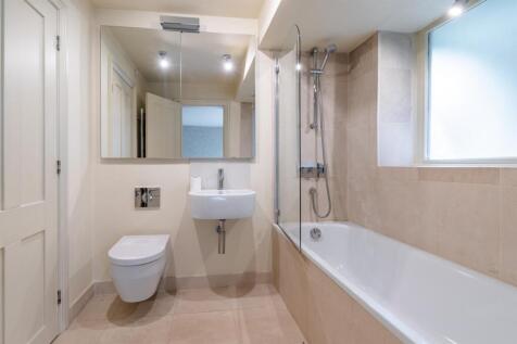 Main En Suite