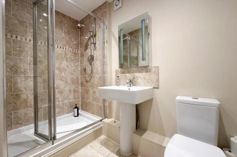 En Suite 1