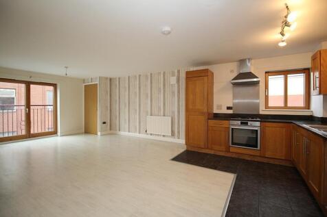 Living Area / Kitche