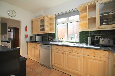 Kitchen (Shared)