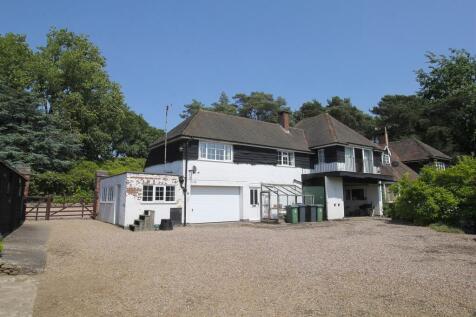 Stable Yard Flat