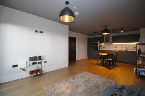 Lounge / Kitchen