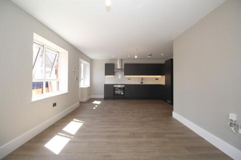 Kitchen / Lounge