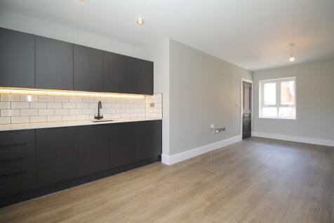 Kitchen / Lounge