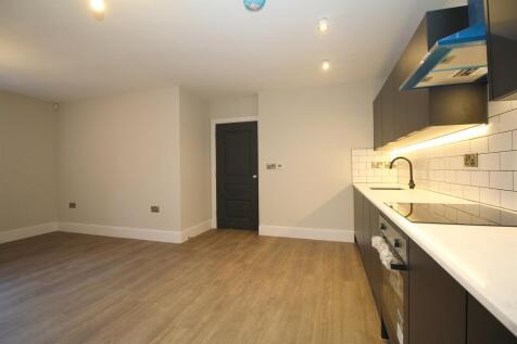 Lounge / Kitchen
