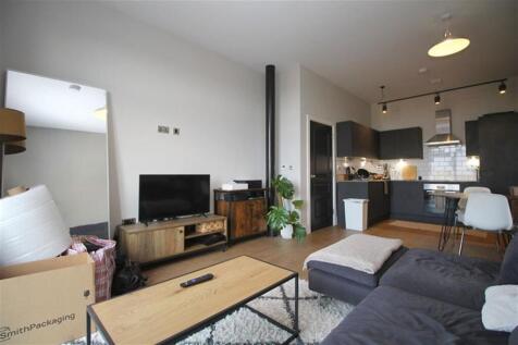 Lounge / Kitchen