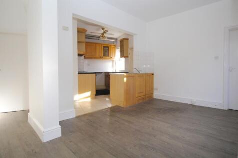 Lounge / Kitchen