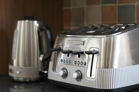 Kitchen appliances i