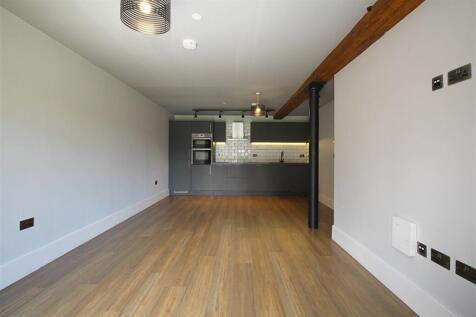 Lounge / Kitchen