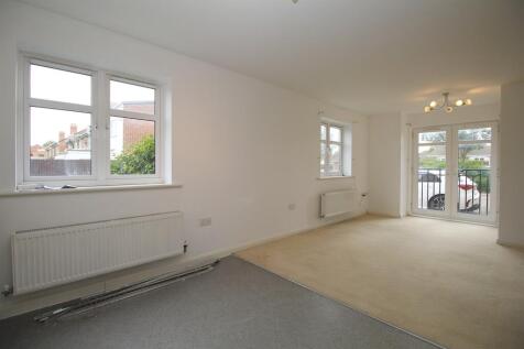 Kitchen / Lounge