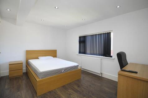 Bedroom (Main)