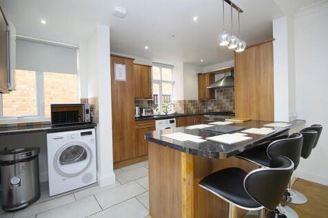 Kitchen and breakfas