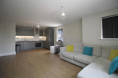 Living Area / Kitche