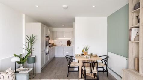 Dining/Kitchen Area