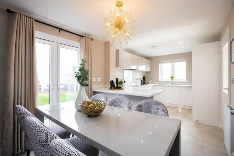Perfect for family meals or hosting a dinner evening