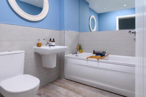 Family bathroom to take some time out