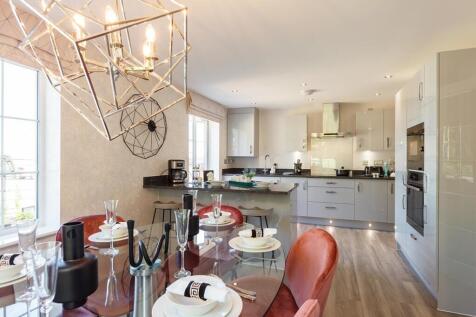 A large and sociable dual aspect kitchen/dining room