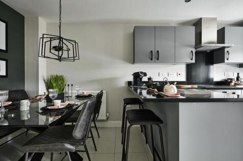 For sit down meals or a quick coffee stop, there&#39;s room for both