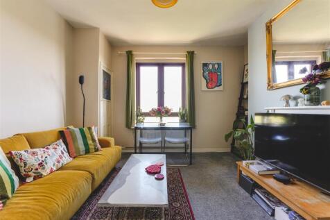Lea House-1.jpg