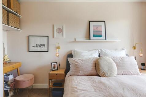 Waterfront House-3.jpg