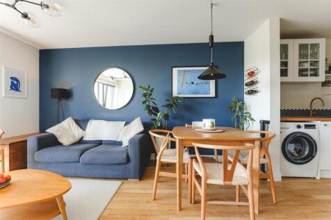Waterfront House-8.jpg
