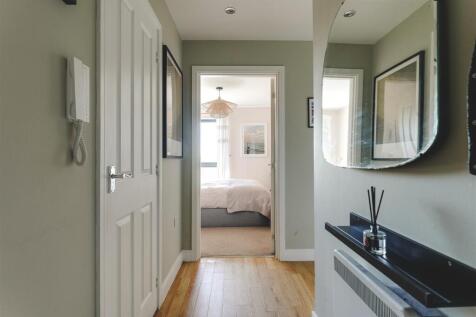 Waterfront House-1.jpg