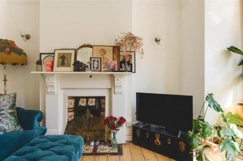 Mildenhall Road-2.jpg