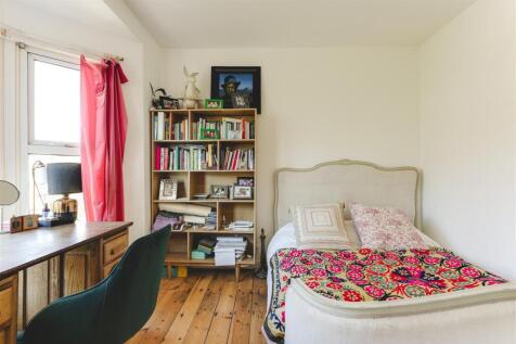 Mildenhall Road-23.jpg
