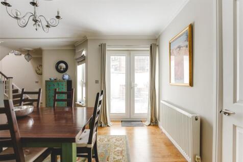 Buckingham Mews-21.jpg