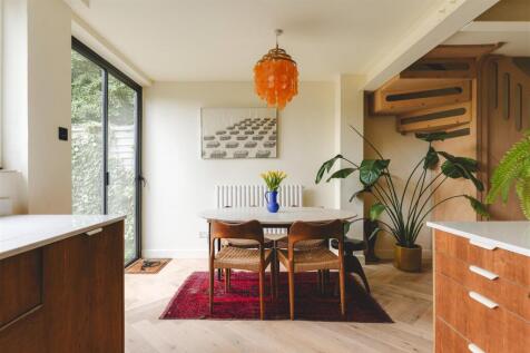 Orwell Court-19.jpg