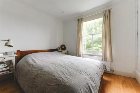Downs Park Road-15.jpg