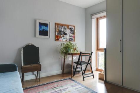 7 Aumbrey Apartments-18.jpg