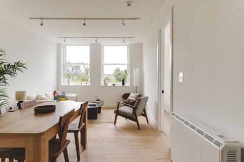 Clissold Crescent-18.jpg