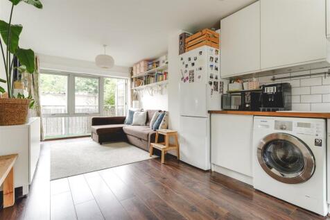 Maple Court-10.jpg