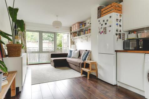 Maple Court-9.jpg