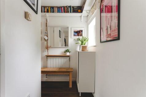 Maple Court-1.jpg